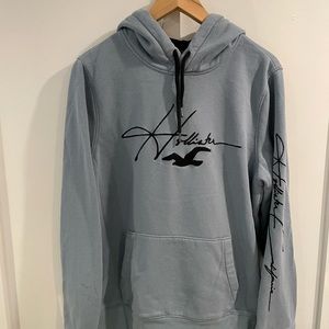Hollister blue sweatshirt
